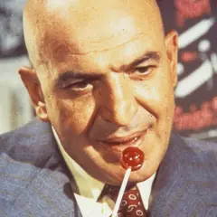 Telly Savalas z włosami: Czy rozpoznasz go przed Kojakiem?