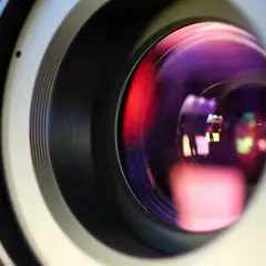 Ile waży film w 4K? Zaskakujące rozmiary plików i ich wpływ na storage