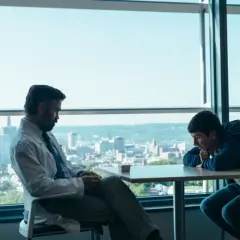 Zabójstwo świętego jelenia: Dramat psychologiczny, który szokuje