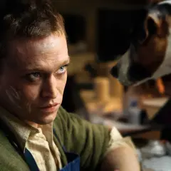 Caleb landry jones znowu wystąpi w filmie łąkowicz origin story autorstwa luc bessona