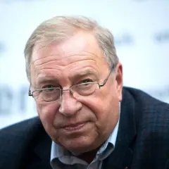 Filmy Jerzego Stuhra: Reżyser, aktor, moralista. Gdzie je obejrzeć?