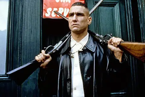 Vinnie Jones: Kultowe role, filmy i powrót w "Dżentelmenach"