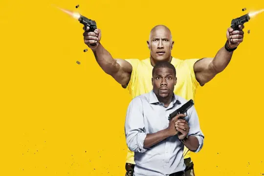 Dwayne Johnson i Kevin Hart, czyli agent i pół, w akcji z pistoletami na żółtym tle.