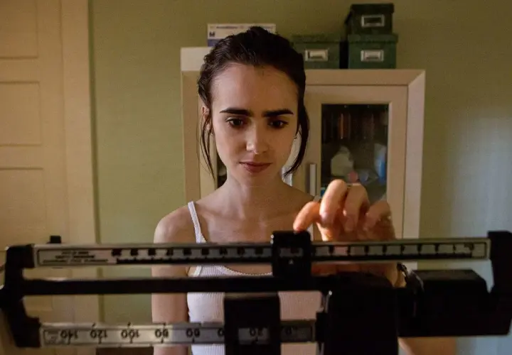 Aż do kości: Dramat o anoreksji na Netflix. Warto obejrzeć?
