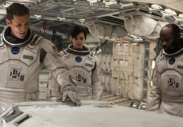 O co chodzi w filmie Interstellar - zrozum złożoną fabułę i ukryte znaczenie
