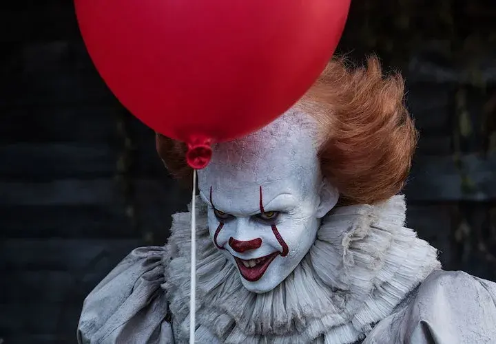 Intrygujący opis filmu To: Przerażająca historia Pennywise'a