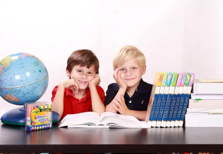Podręcznik szkolny — dlaczego podręczniki Nowej Ery to dobry wybór?