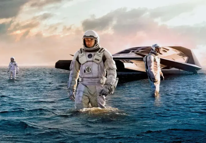 Jaki film science fiction obejrzeć? Klasyki, nowości i VOD czekają!