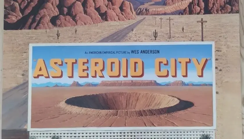 Asteroid City - co sądzimy o nowej komedii sci-fi z 2023 roku?