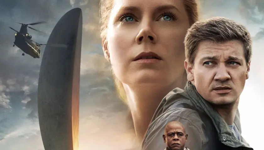 Plakat filmu science fiction z Amy Adams, Jeremym Rennerem, Forestem Whitakerem, helikopterem i obcym obiektem.