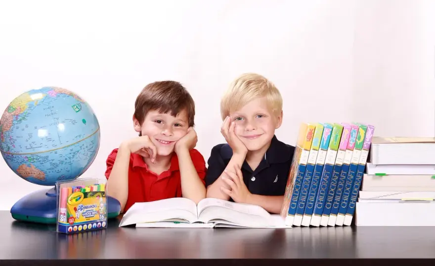 Podręcznik szkolny — dlaczego podręczniki Nowej Ery to dobry wybór?