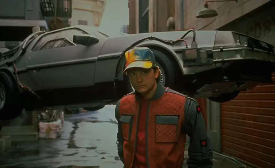 Dlaczego kultowe filmy lat 80. wciąż nas fascynują? PRL i USA