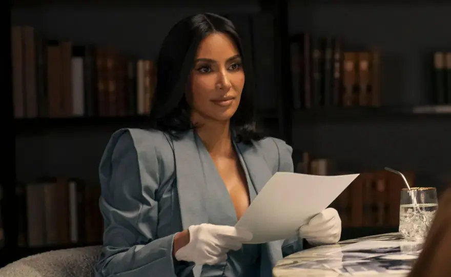 Kim Kardashian: serial reality, aktorka czy true crime? Gdzie oglądać?