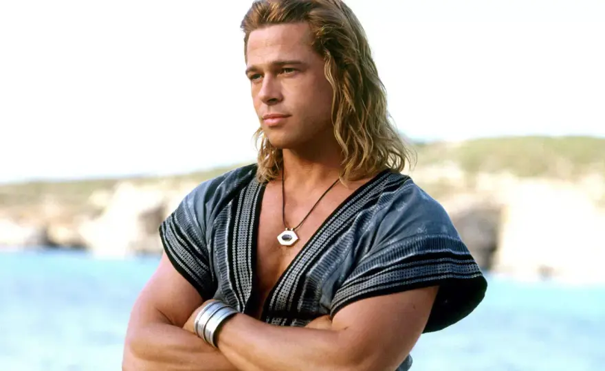 Młody Brad Pitt: Ikona lat 90. Pamiętasz jego styl i role?