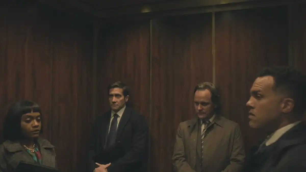 Uznany za niewinnego: Gdzie obejrzeć serial z Gyllenhaalem?