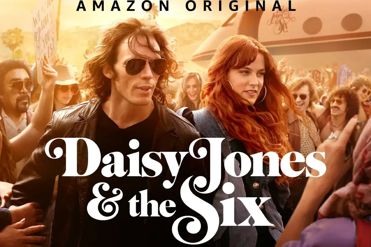Daisy Jones & The Six serial: Billy i Daisy, gwiazdy rocka lat 70., otoczeni przez fanów i samolot.