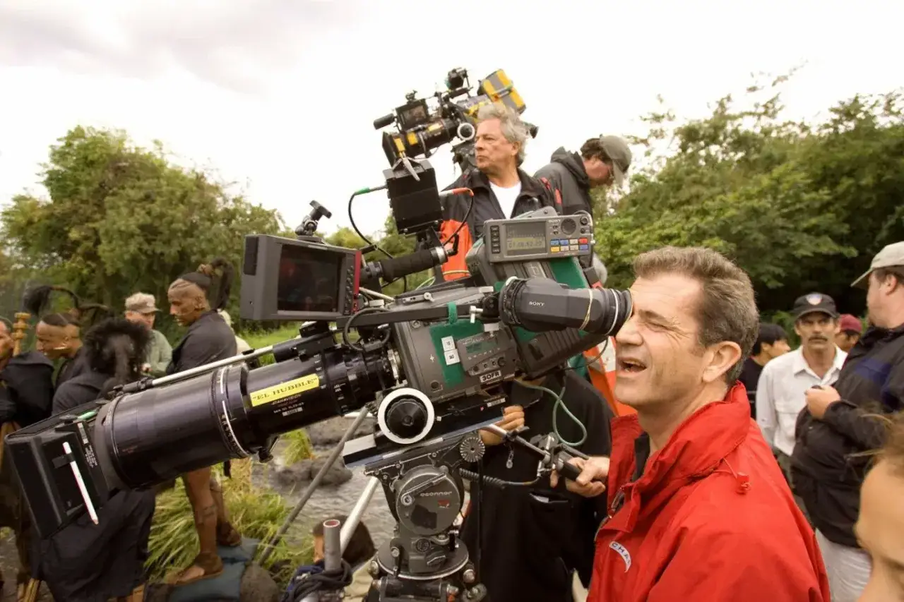 Mel Gibson jako reżyser na planie filmowym