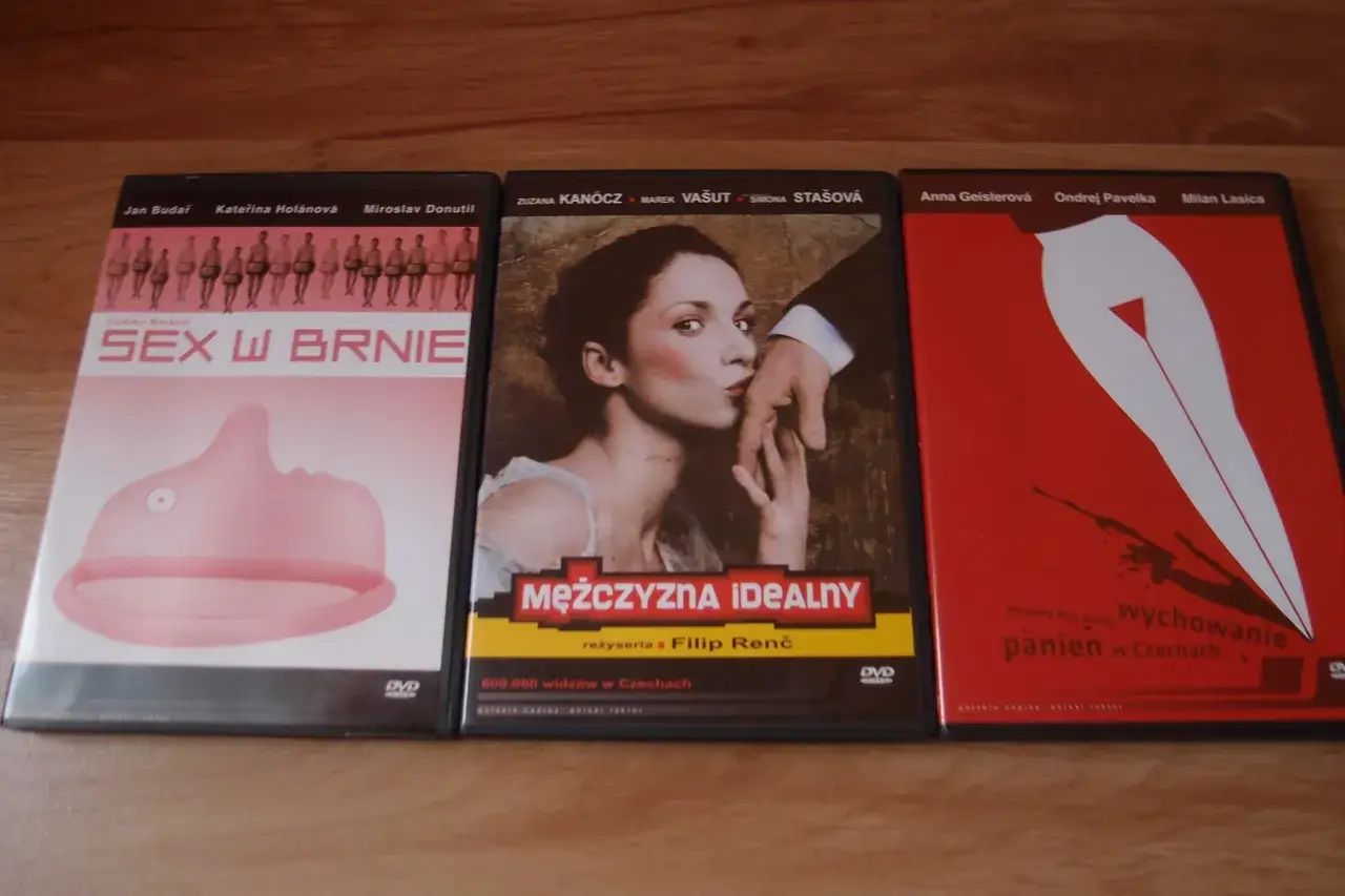 Okładki kaset VHS czeskie filmy erotyczne